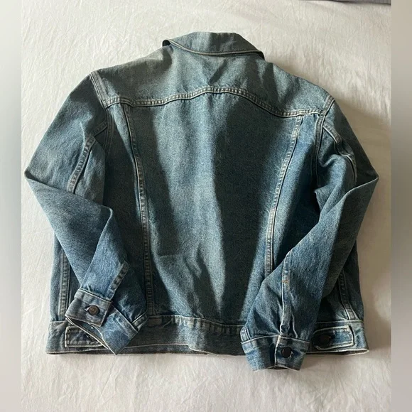 Vintage Levi's ClassicTrucker Jean Jacket in distressed vintage blue Size L - Picture 3 of 12